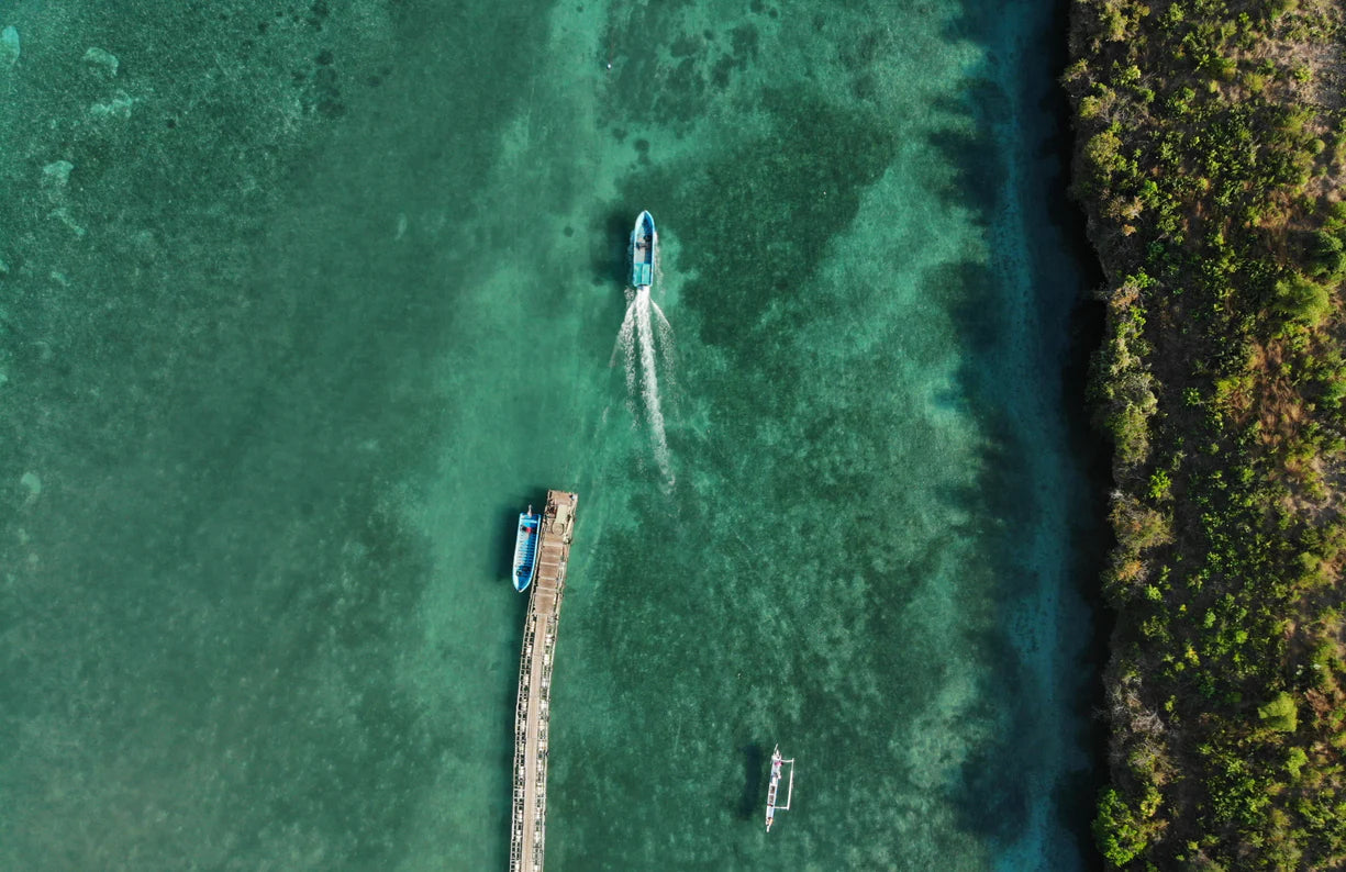 autore pearl farms crystal clear water