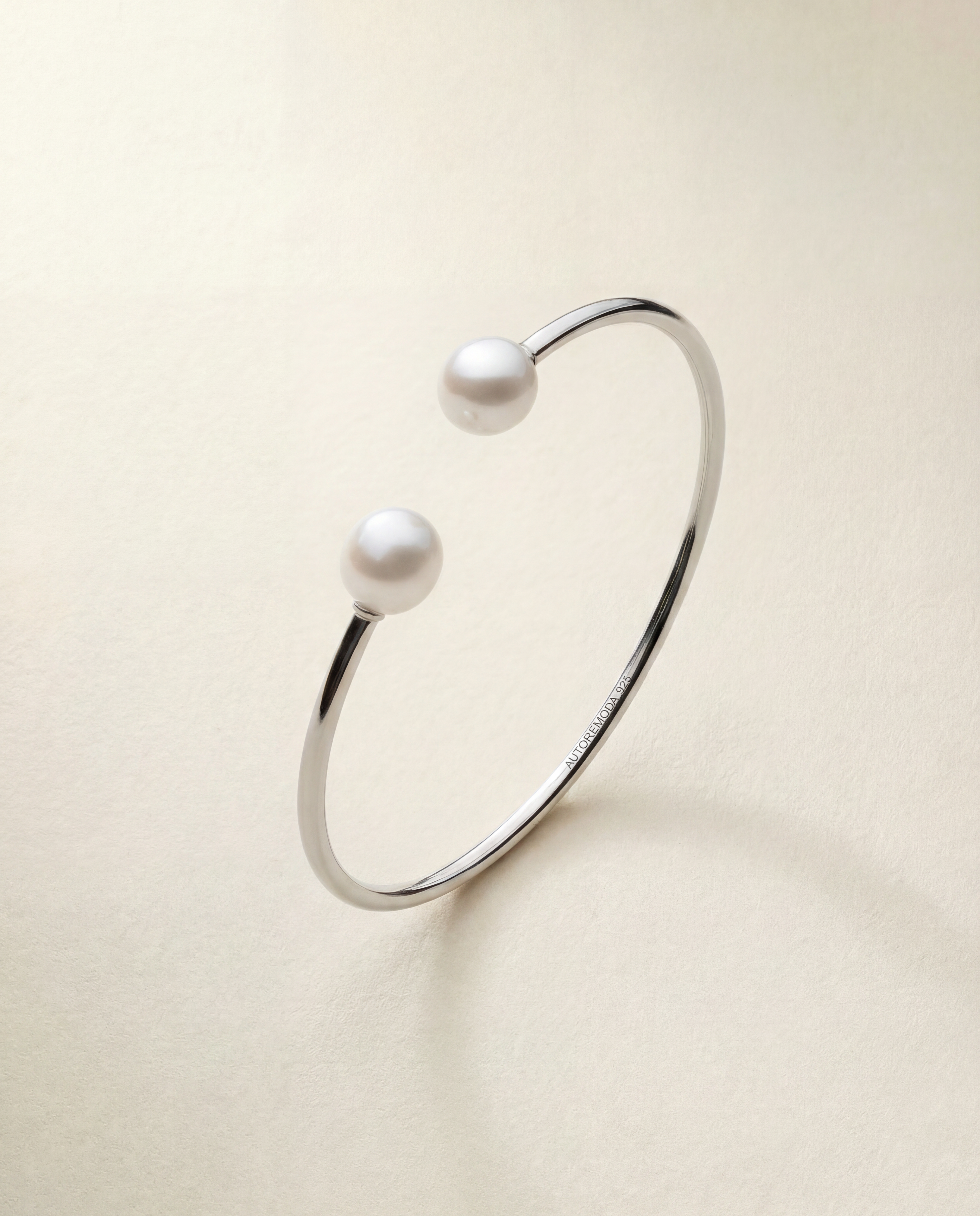 Valentina Bangle