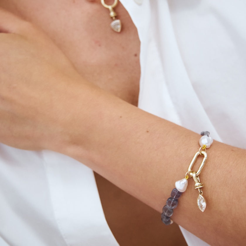 Keshi & Iolite Bracelet – 9k gold Keshi South Sea pearl and iolite bead bracelet, Autore Moda