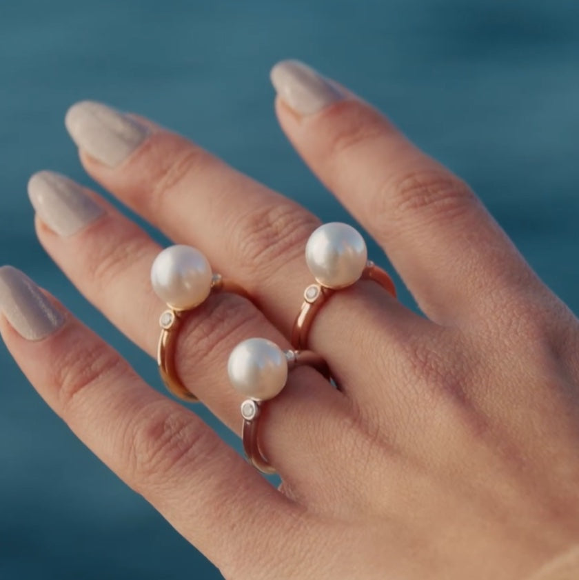 9k Solid Gold Allegra Ring worn on hand – South Sea pearl and white diamond ring, Autore Moda