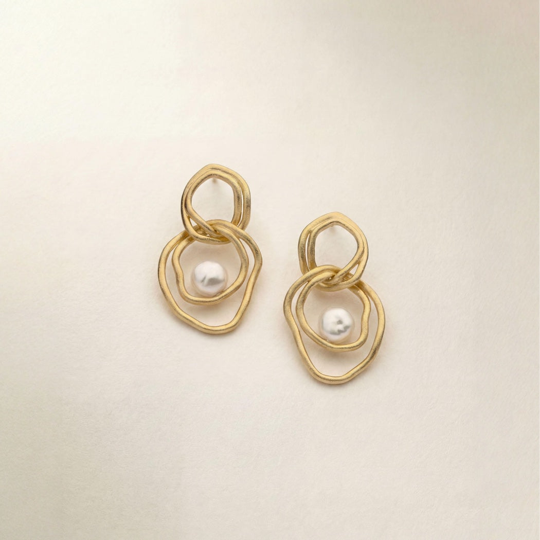 Celeste Earrings – Keshi South Sea pearl earrings, Autore Moda