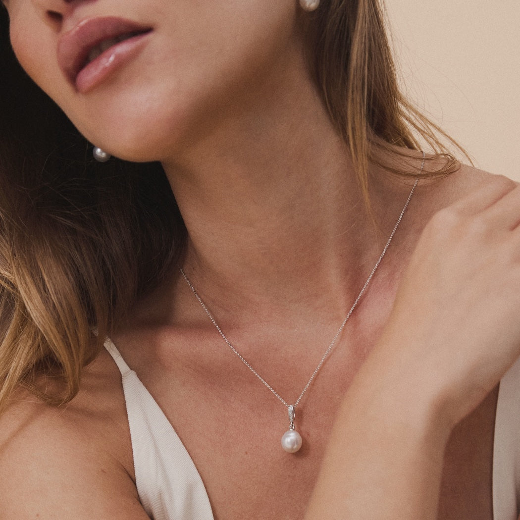 Mia Necklace – South Sea pearl and white diamond pendant necklace, Autore Moda