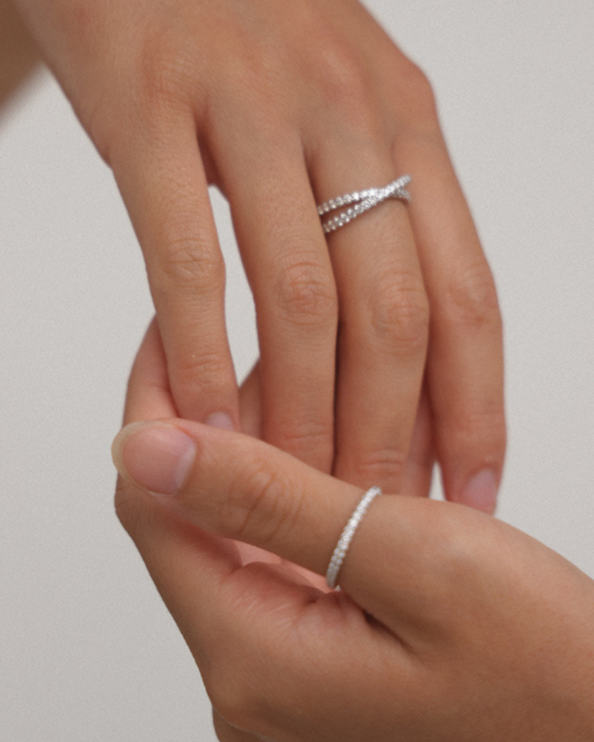 Crossover Ring