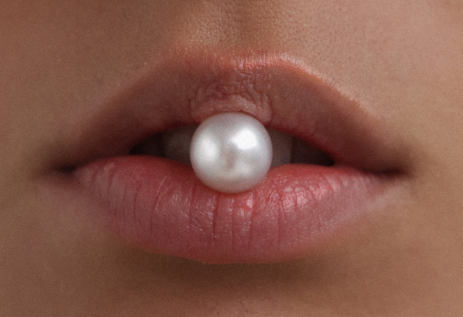 AUTORE MODA jewellery for June's pearl birthstone