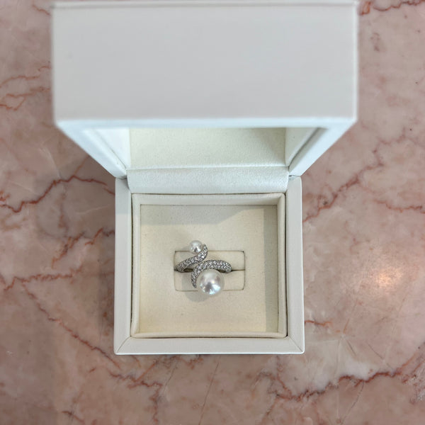 Diamond Orbit Ring
