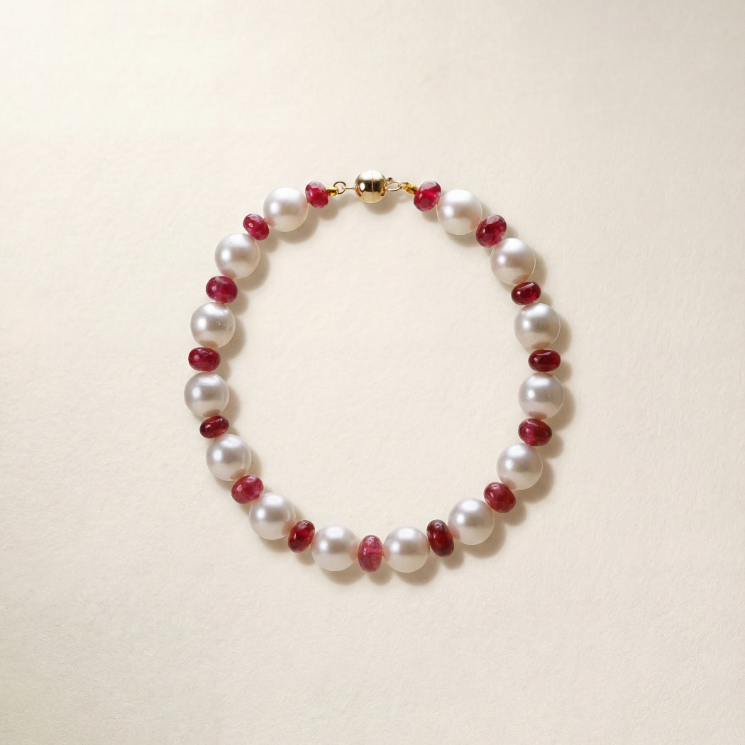 South Sea Pearl & Red Spinel Bracelet – 9k gold bead bracelet, Autore Moda