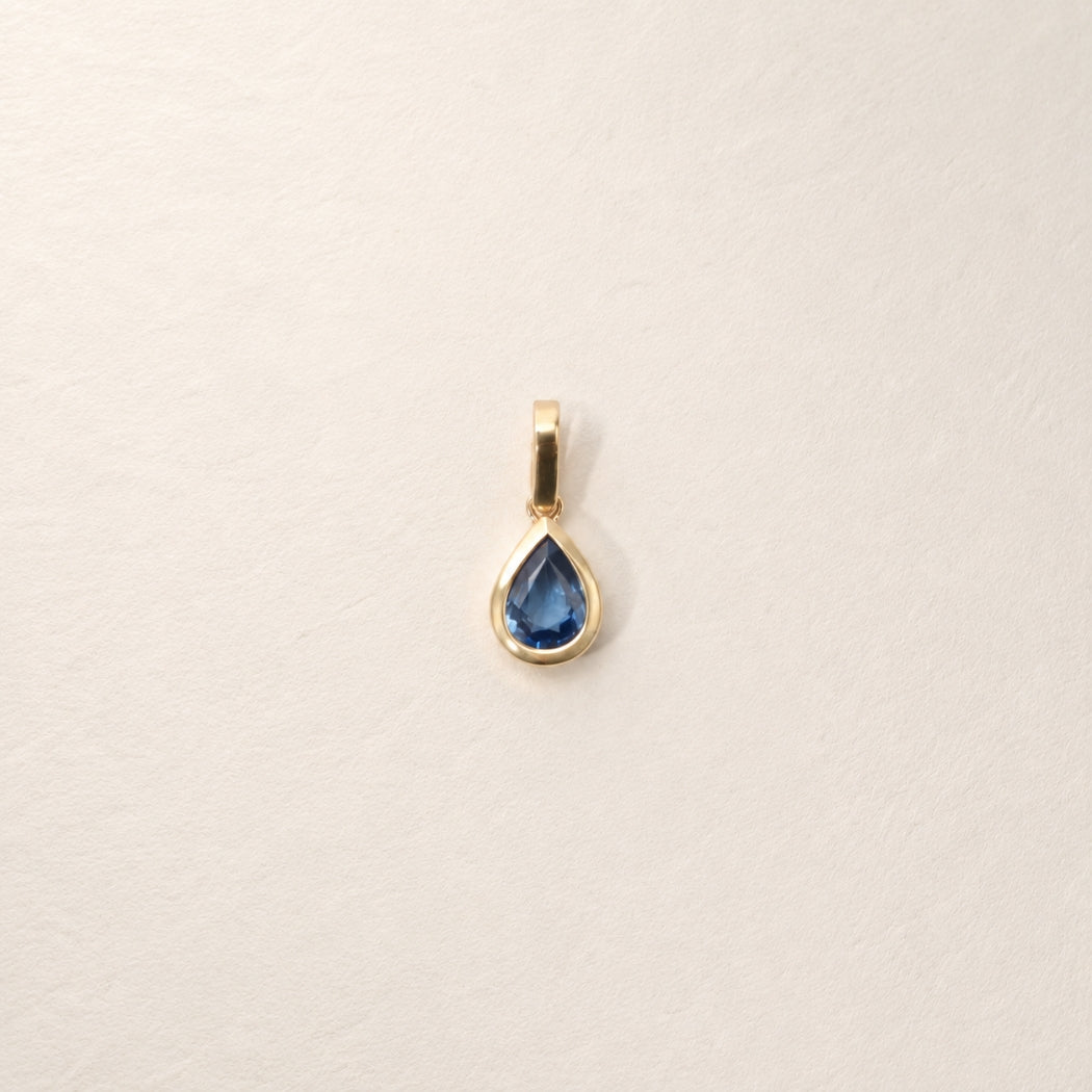 Natural Blue Sapphire Charm – 9k gold sapphire charm, Autore Moda