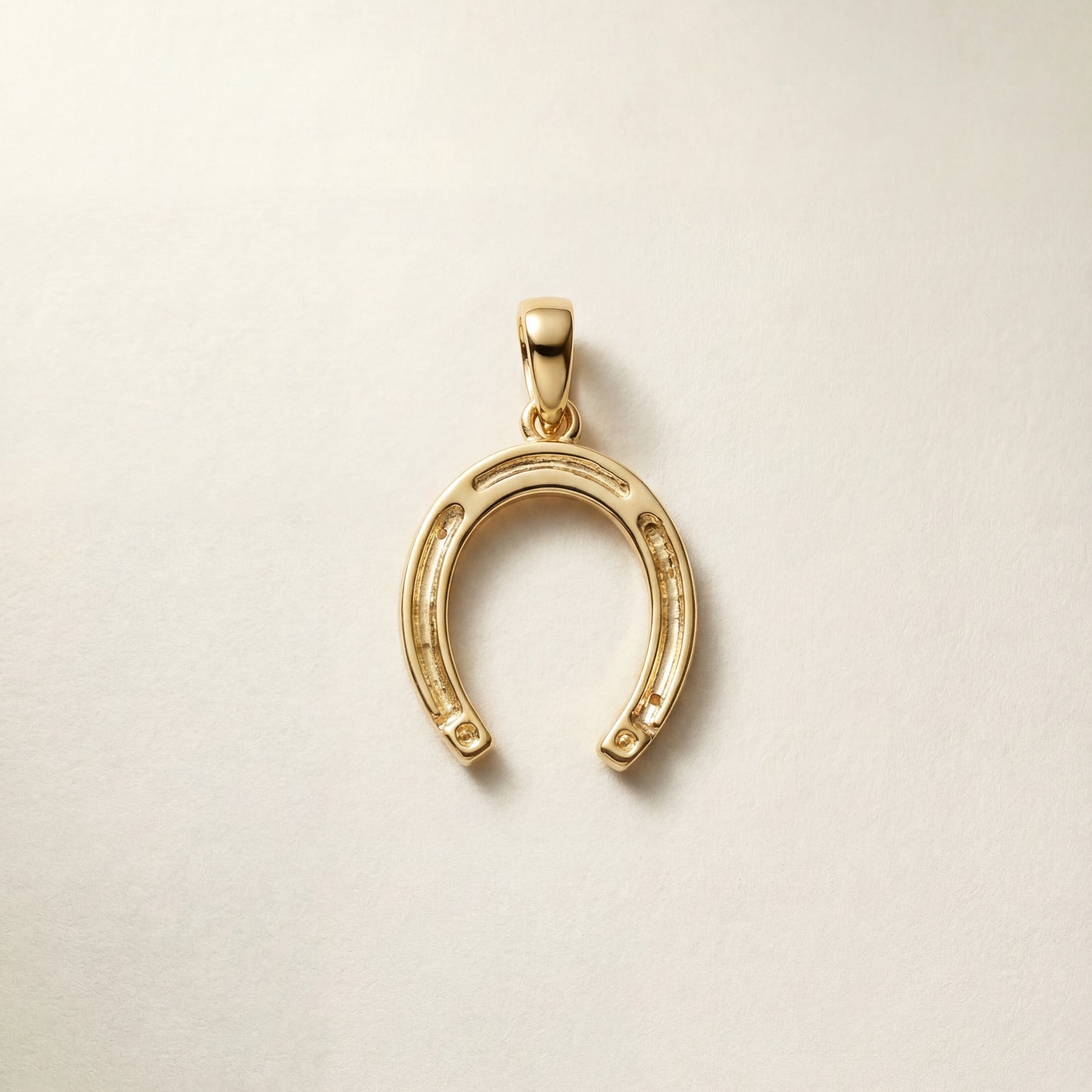 Horseshoe Charm – 9k solid gold horseshoe charm, Autore Moda