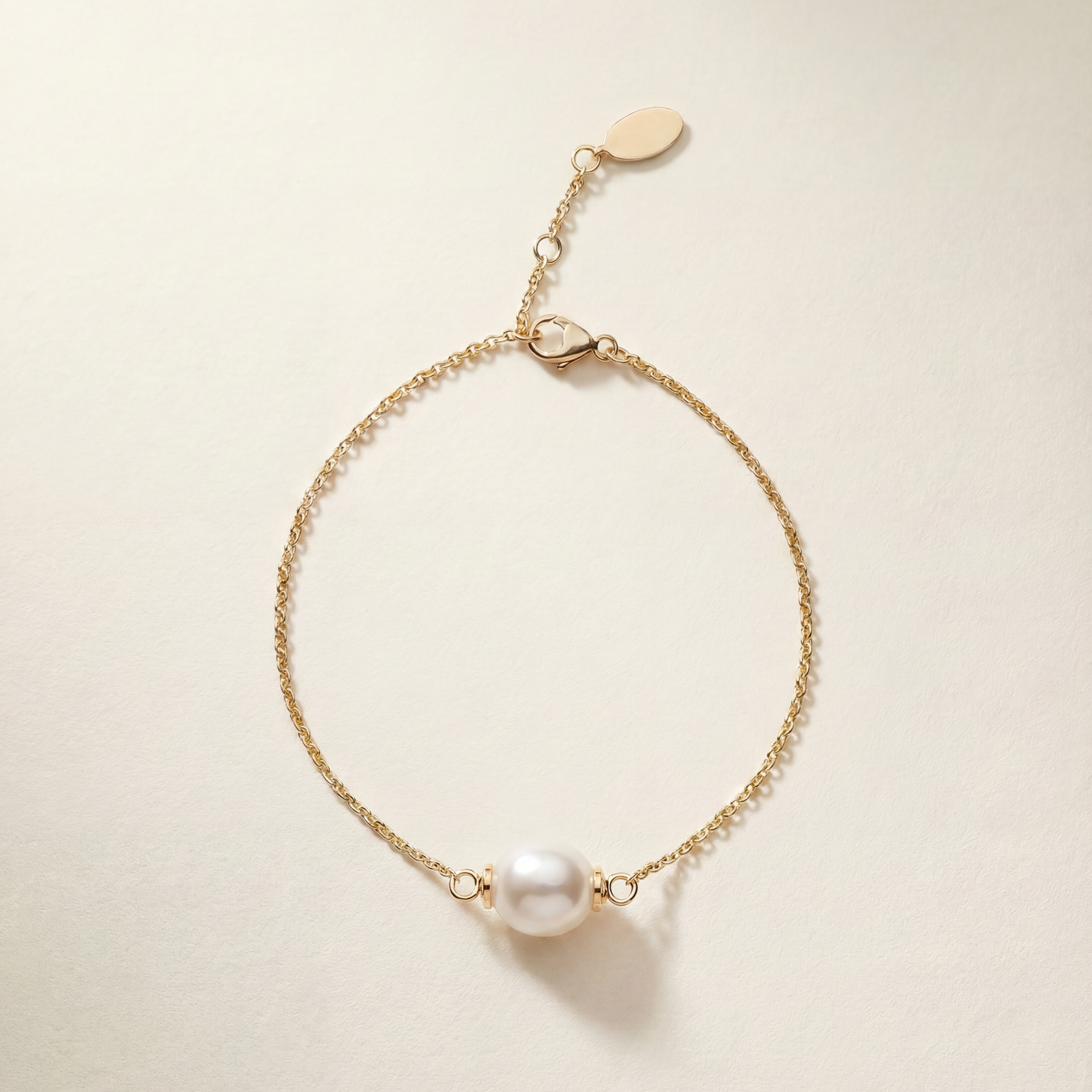 Olivia Bracelet in gold – South Sea pearl bracelet, Autore Moda