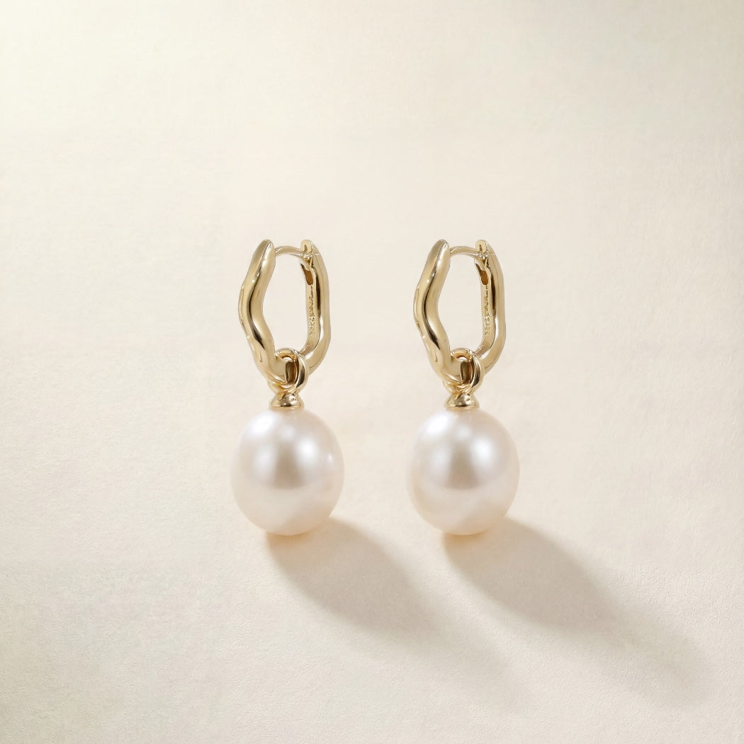Form Wave Huggies – 9k solid gold huggie earrings, Autore Moda